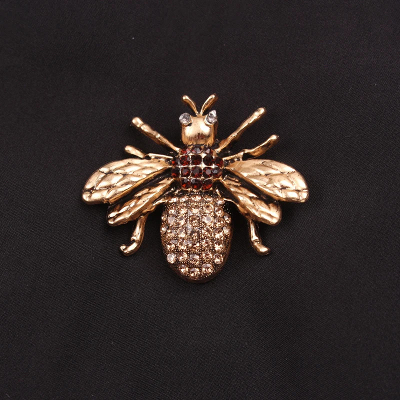 Women Men Unisex Bee Lover Brooch Fashion Bees Animals Pins Badge Jewelry