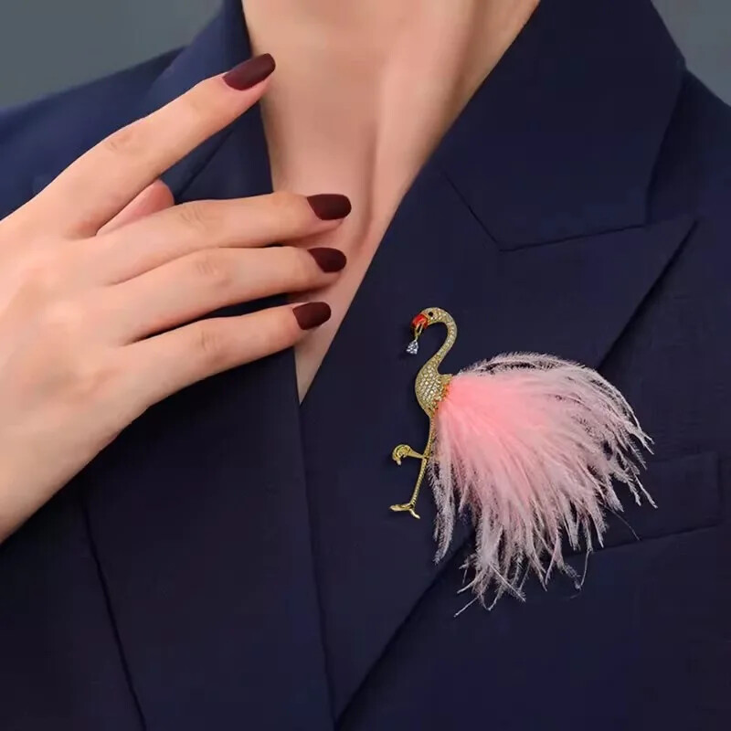 Elegant Women Fashion Feather Flamingo Badges Pin Animal Classic Brooch Jewelry