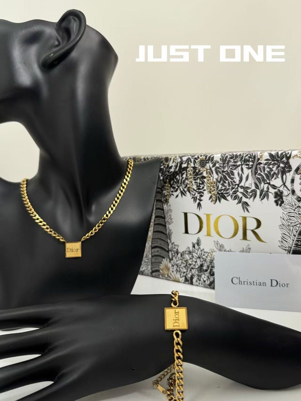 Dior Signed Square Charm Pendant Necklace Gold Tone Curb Chain No Stone
