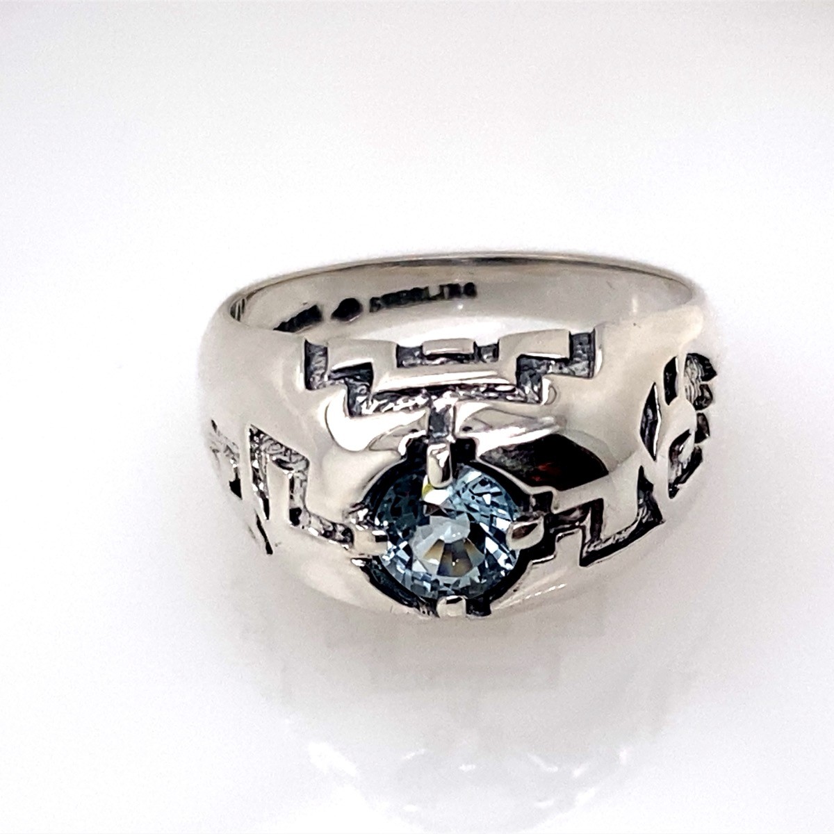 KAbana Topaz Sterling Silver Carved Ring (DG7214804)