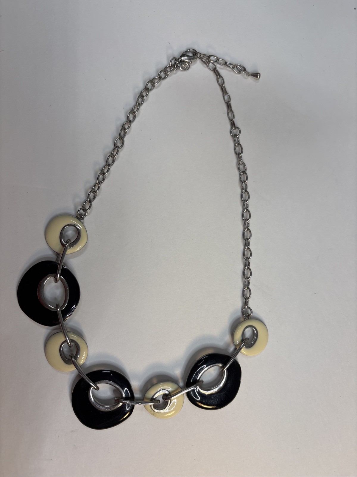 Premier Designs Silver Bib Necklace White/Cream/Black Enamel Rings Circles 18”
