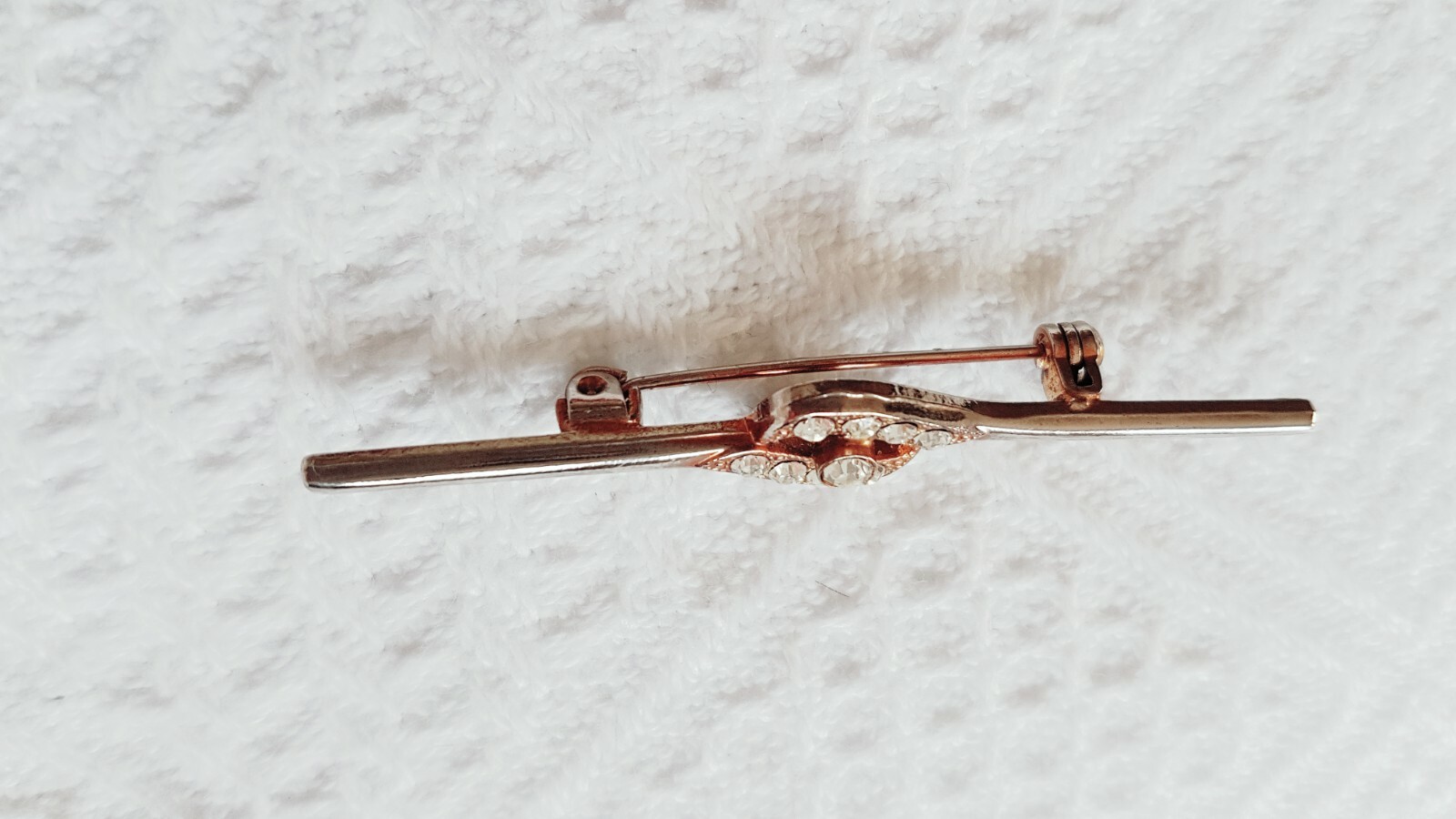 Brooch ~ Art Deco / Art Nouveau Style ~ Clear Diamantes ~ Silver Tone ~ Vintage