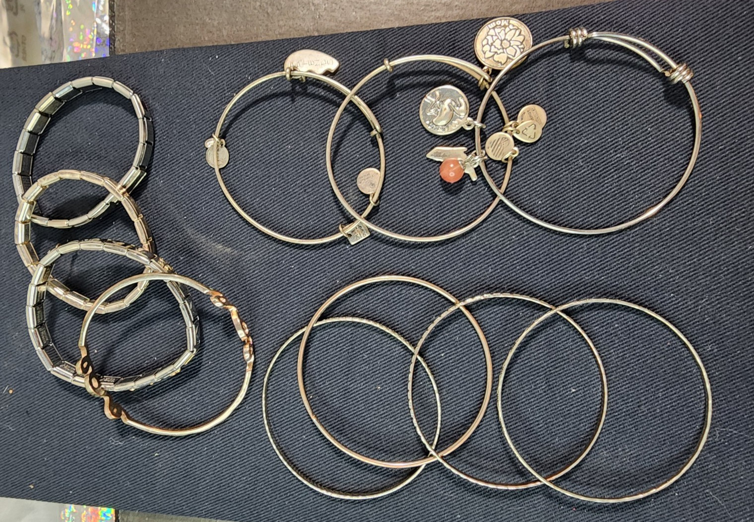VTG to NOW Costume Bracelets Silver/Gold/Copper Tone Lot of 20+ Mixed Materials