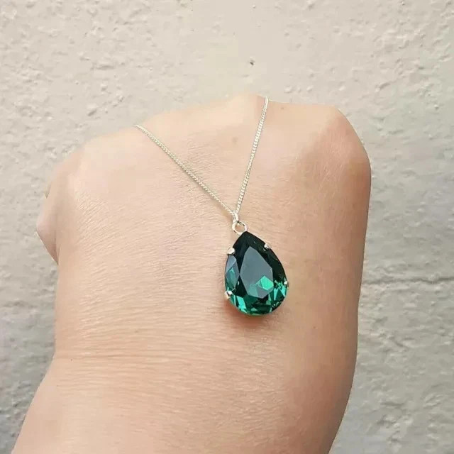 Simulated Green Emerald 3.00Ct Pear Cut Women’s Pendant 14k White Gold Plated