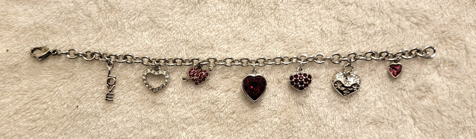 SWAROVSKI CRYSTAL HEART DANGLER CHARM BRACELET SWAN HALLMARK