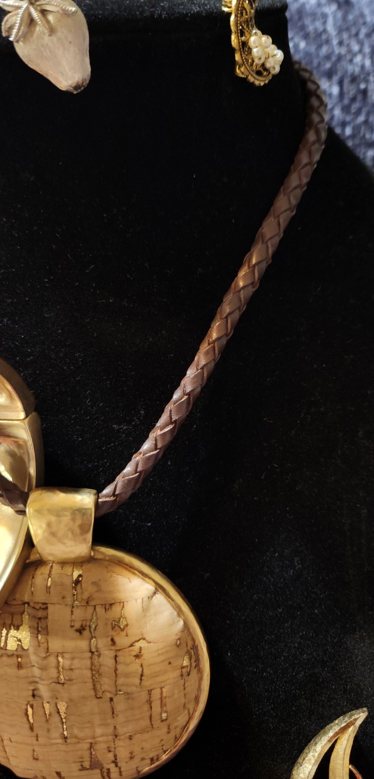Chico’s LG Cork Pendant Brown Braided Cord Cork Magnet Clamper Goldtone Set