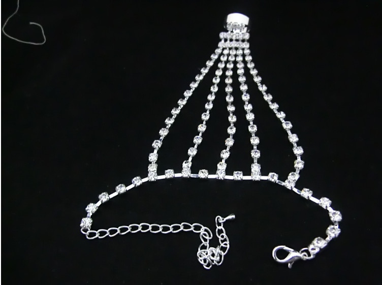 Celebrity Multi Chain Rhinestone Tassel Bracelet lave Finger Ring Hand Harness