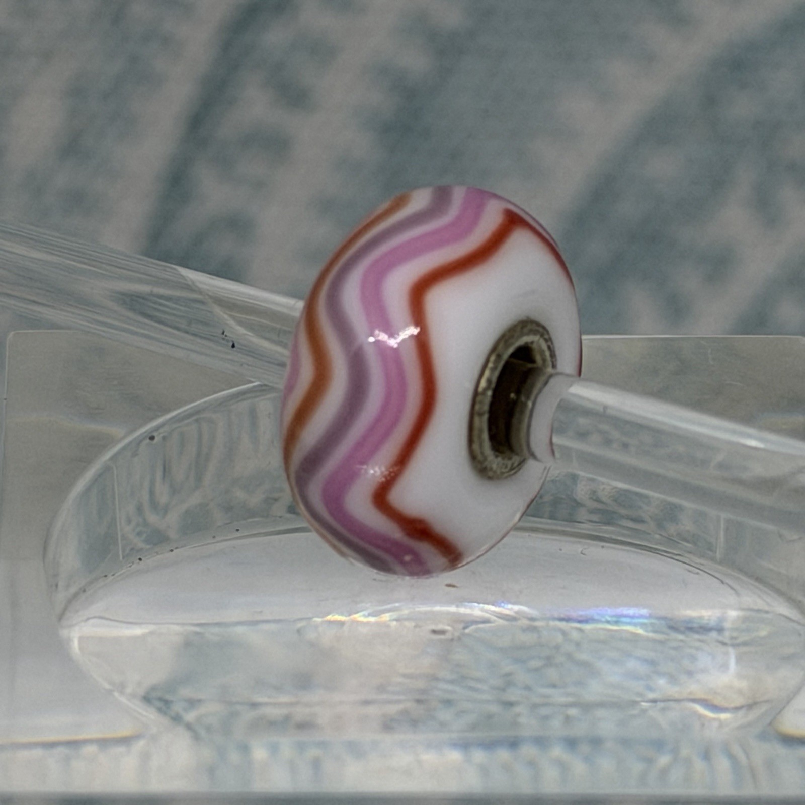 Authentic Trollbeads OOAK Pink, Red & Purple Chevrons on White CC, New (114)
