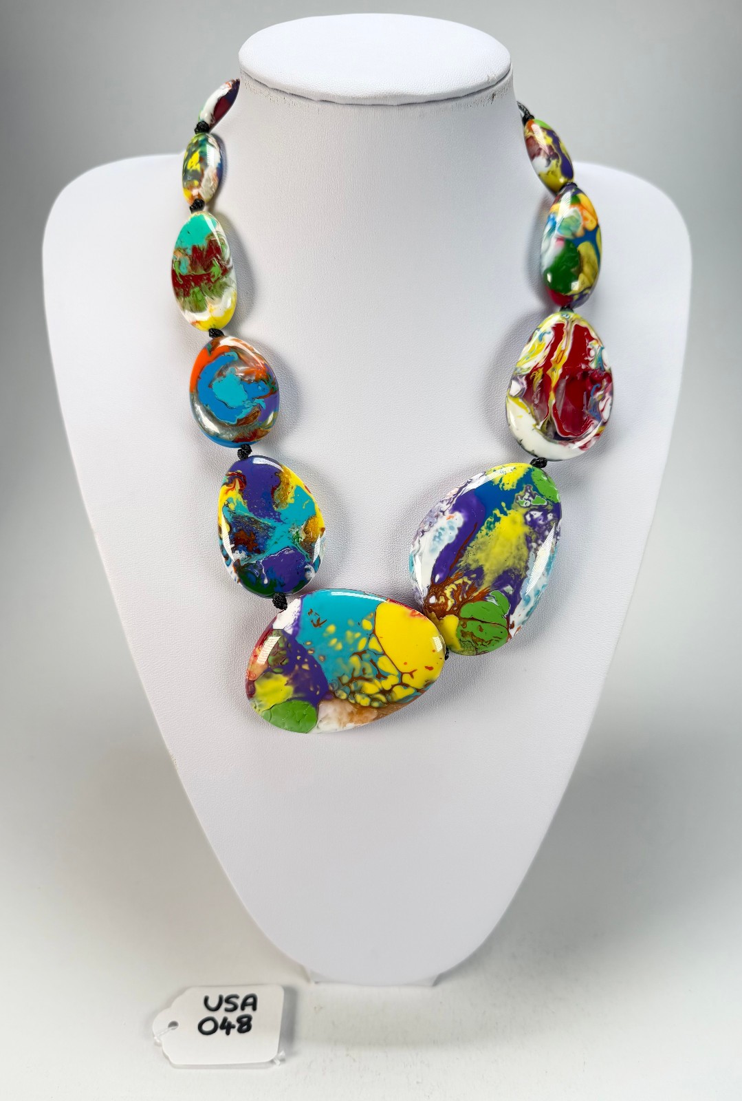 Sobral – Multi-Colour “Gabriele K” Resin Necklace ( 003616 )