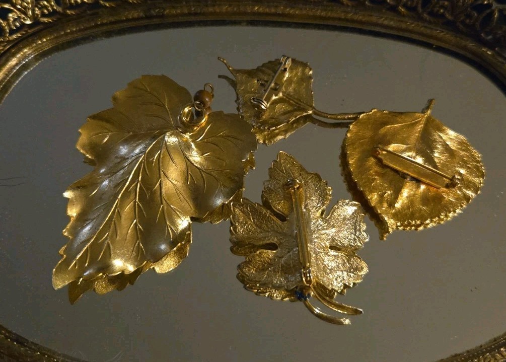 Vintage Gold Tone Leaf Brooch Pin Pendant Lot Rhinestones