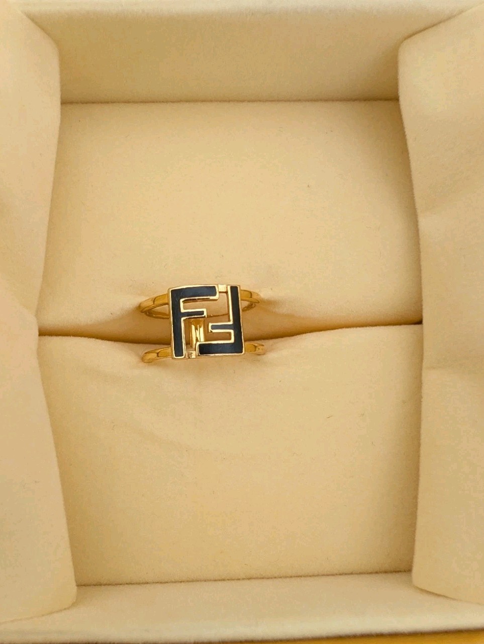 Fendi Roma Gold Tone Logo Band Ring Size 7 Signed Metal No Stone w/ Box