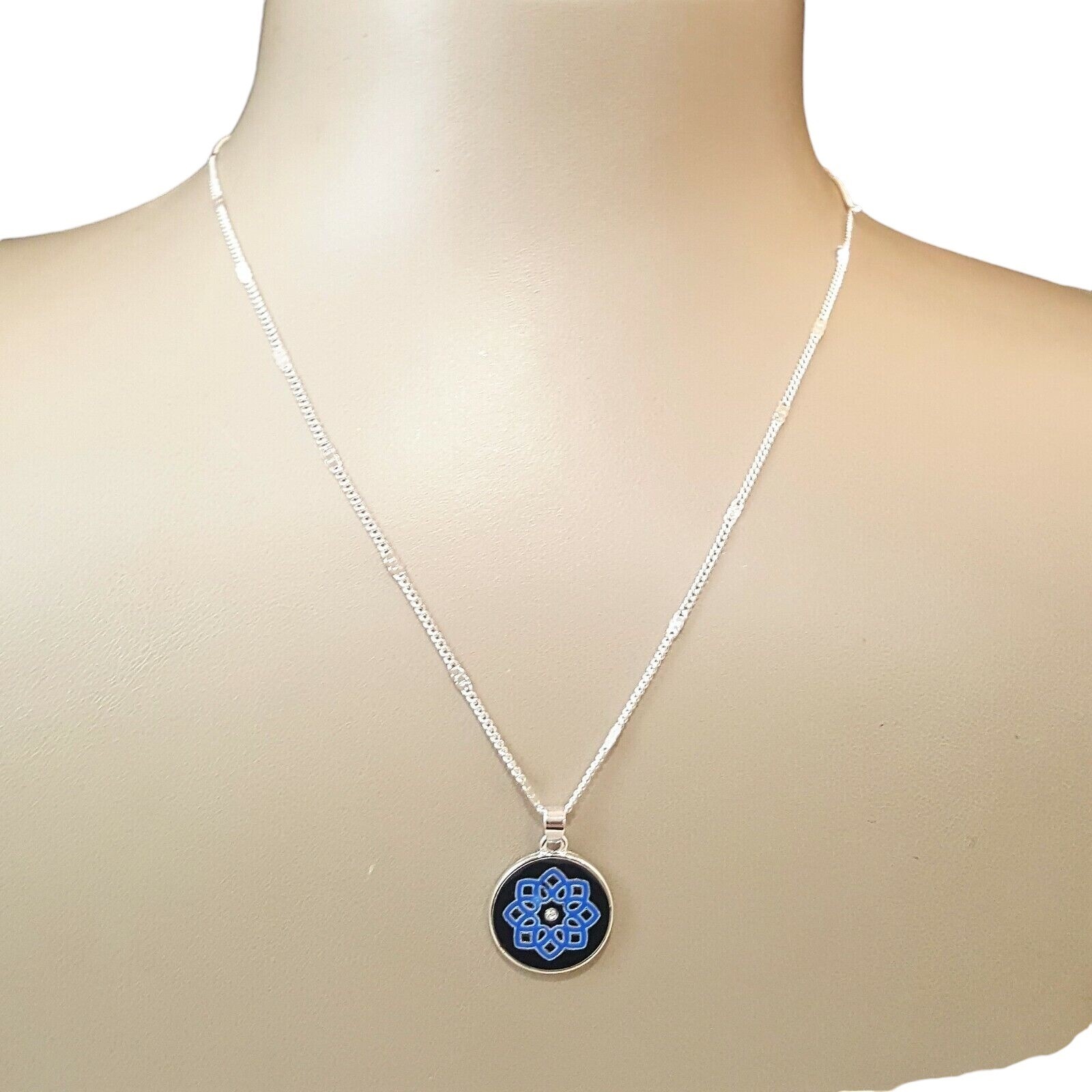 Vera Bradley Women’s Blue Bandana Silver Plated Flower Coin Necklace NWT