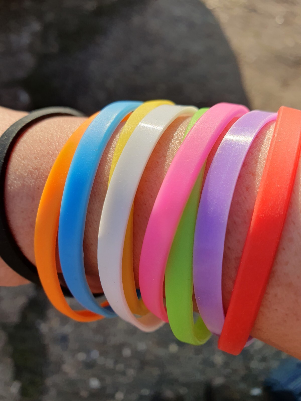 8x Unisex Slim Fashion Silicone Rubber Bands Bracelets Mixed Colours UK Seller