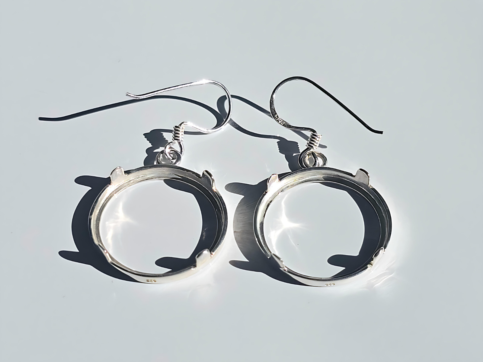 925 Sterling Silver Prong Back Simple Bezel Earring for 18mm Dime 10 Cent Coins