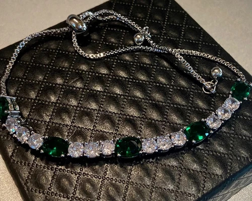 18K White Gold Plated Bolo Tennis Bracelet Made Simulated Diamond Green Stone
