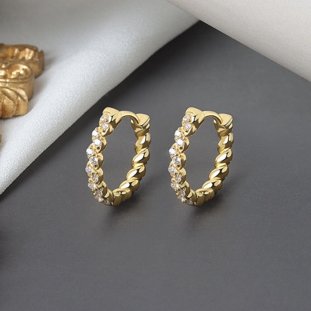 14mm Small Gold Hoop Earrings for Women Personality Fashion Simple Style