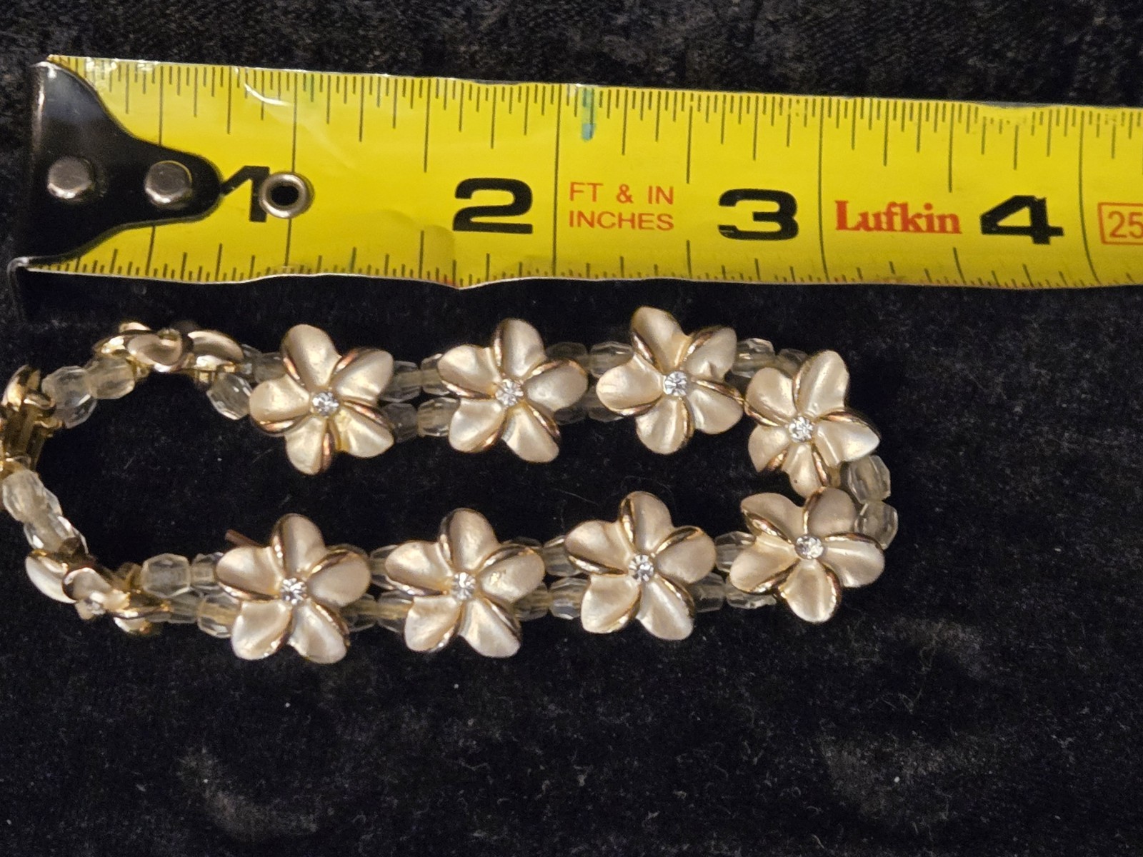 Hawaiian White Pearled Plumeria Elastic Stretch Bracelet–6 inches total