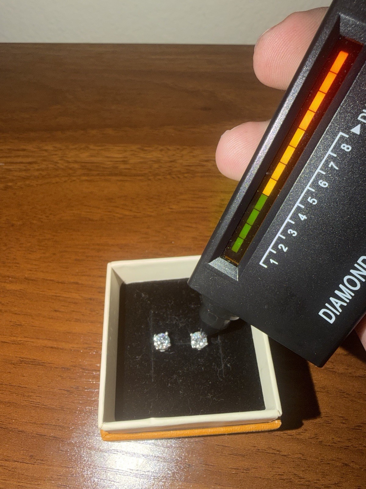 VVS1 Moissanite 1ct stud earrings