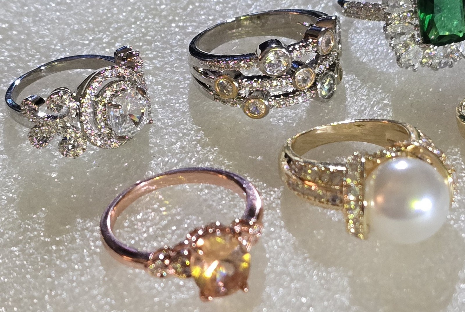 Blingy RHINESTONES Metal Cocktail Fancy Rings Lot Sizes 6-10.5
