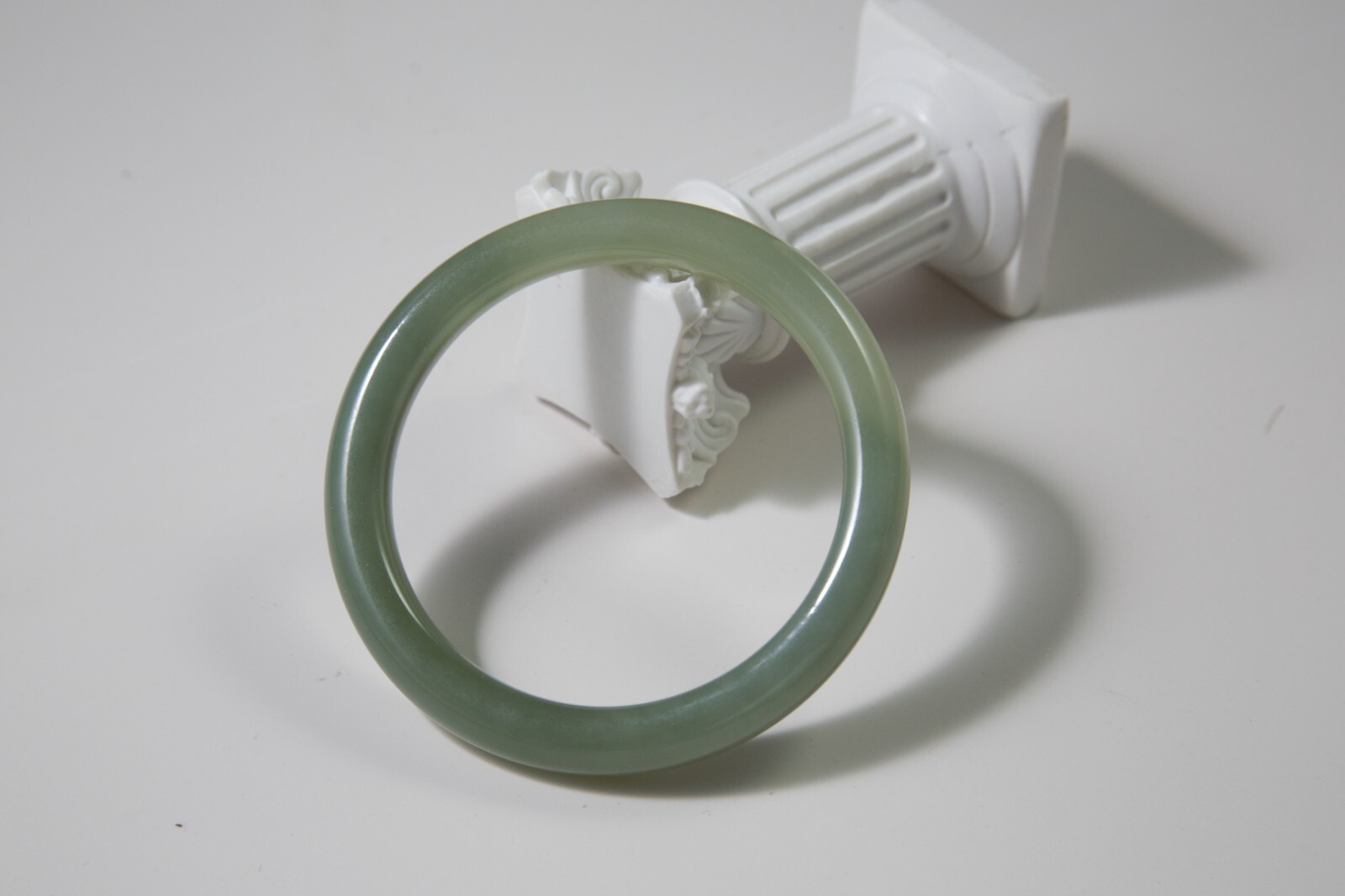 54.2mm Oily Water Duck Egg Green Nephrite Bangle Bracelet | 54口鸭蛋青和田玉手镯
