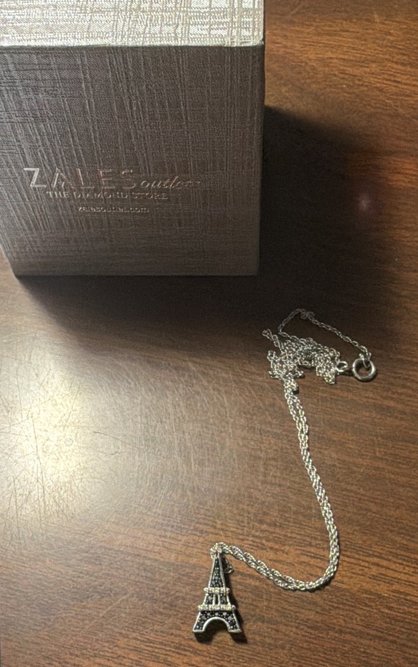 Zales Silver Tone Eiffel Tower Crystal Charm Pendant Cable Chain Necklace