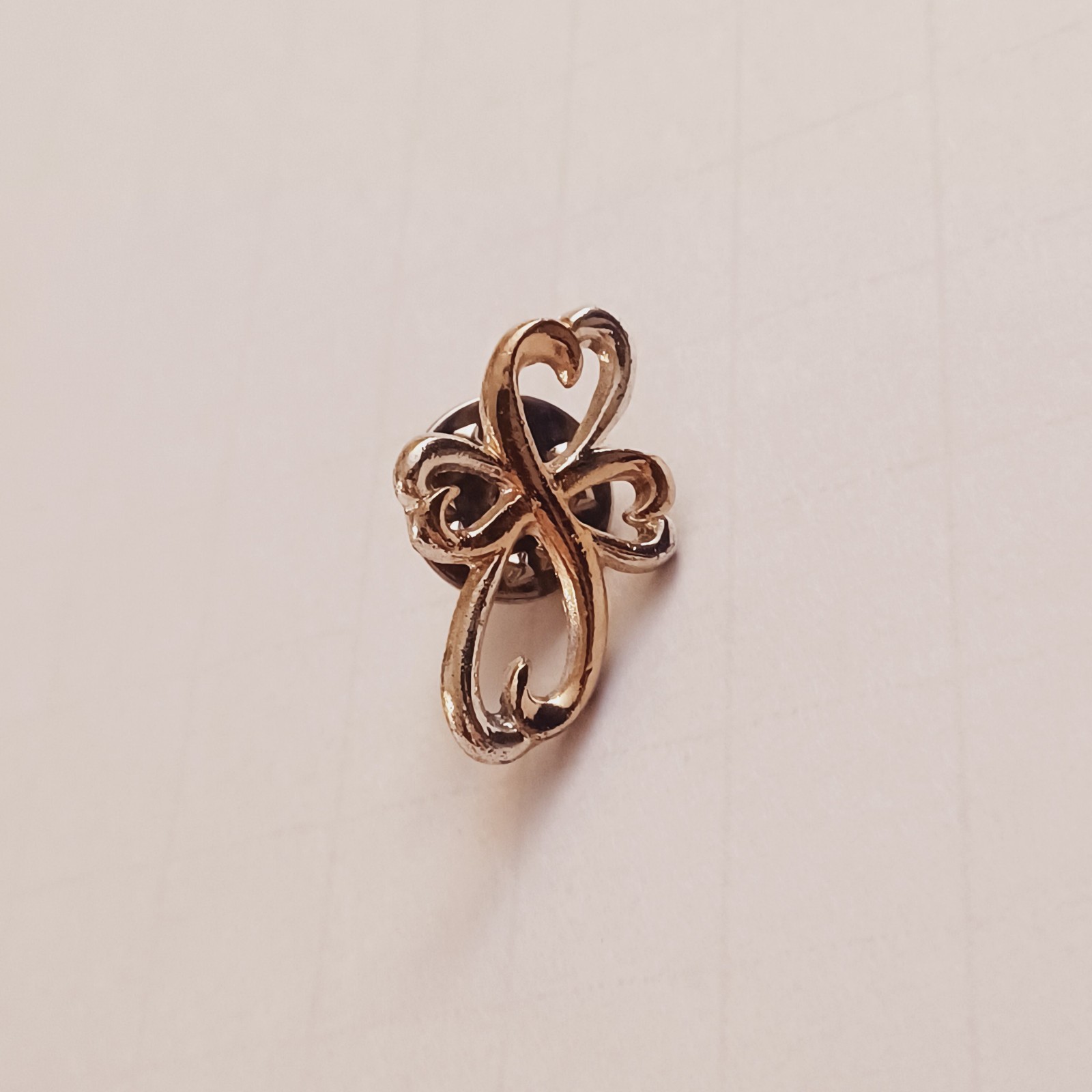 Open Heart Cross Tac Label Pin