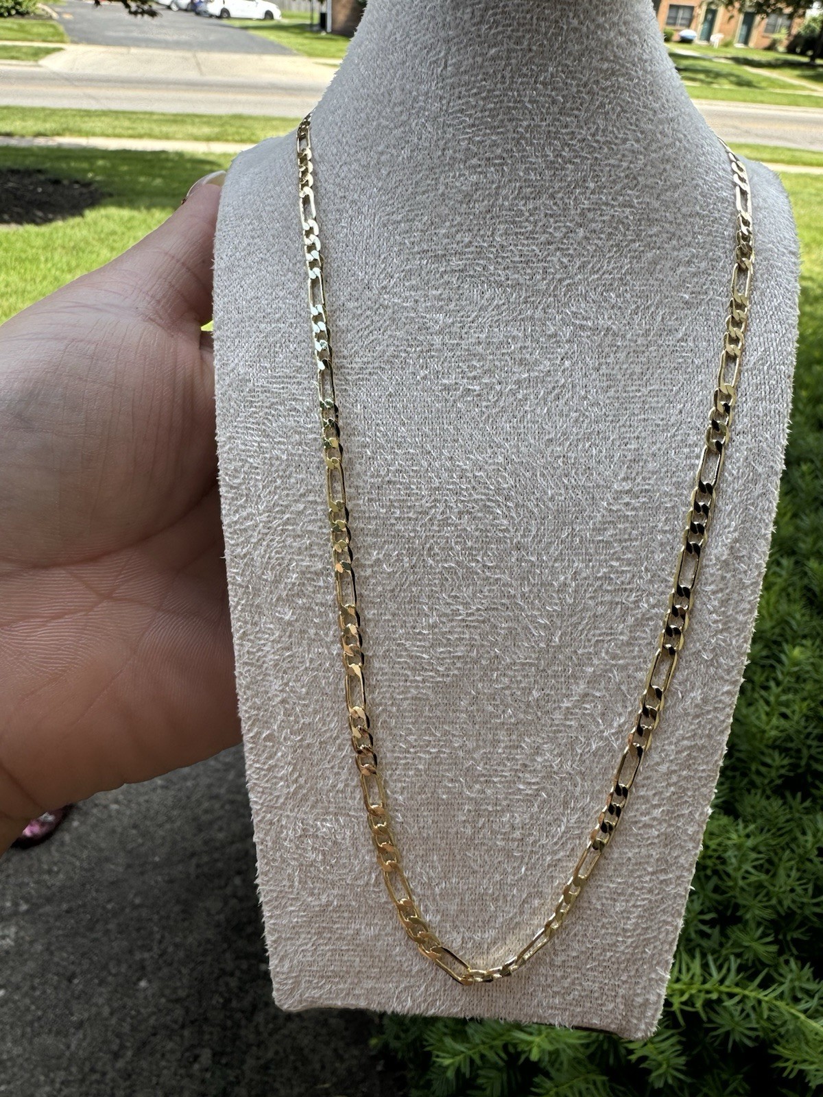 gold-plated, Figaro-style chain