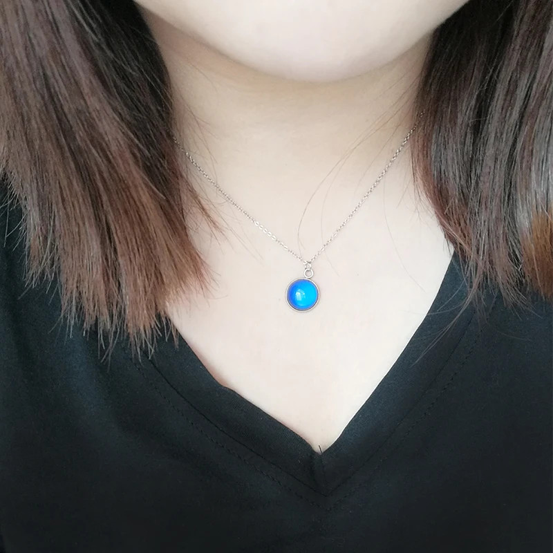 Color Changing Mood Temperature Glass Cabochon Necklace + Stud Earrings