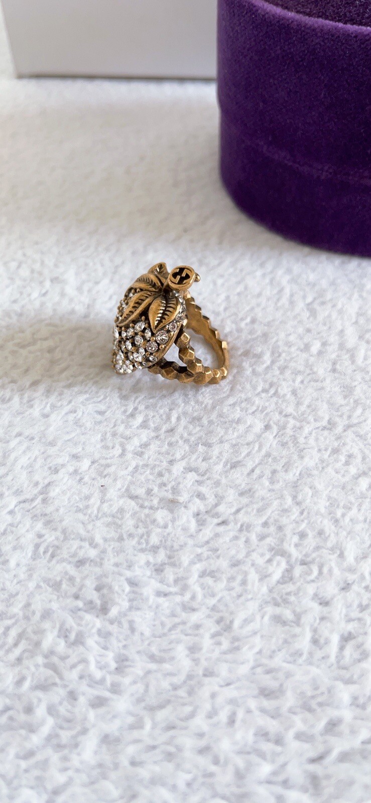 New Authentic Gucci Strawberry Ring with Crystals Size S US 6.5