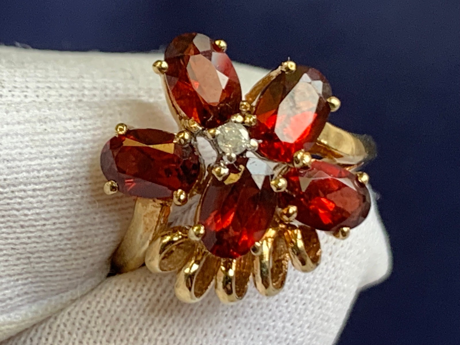 10K Yellow Gold Diamond Ring 3.24g Fine Jewelry Size 6.5 Band Garnet Color *READ