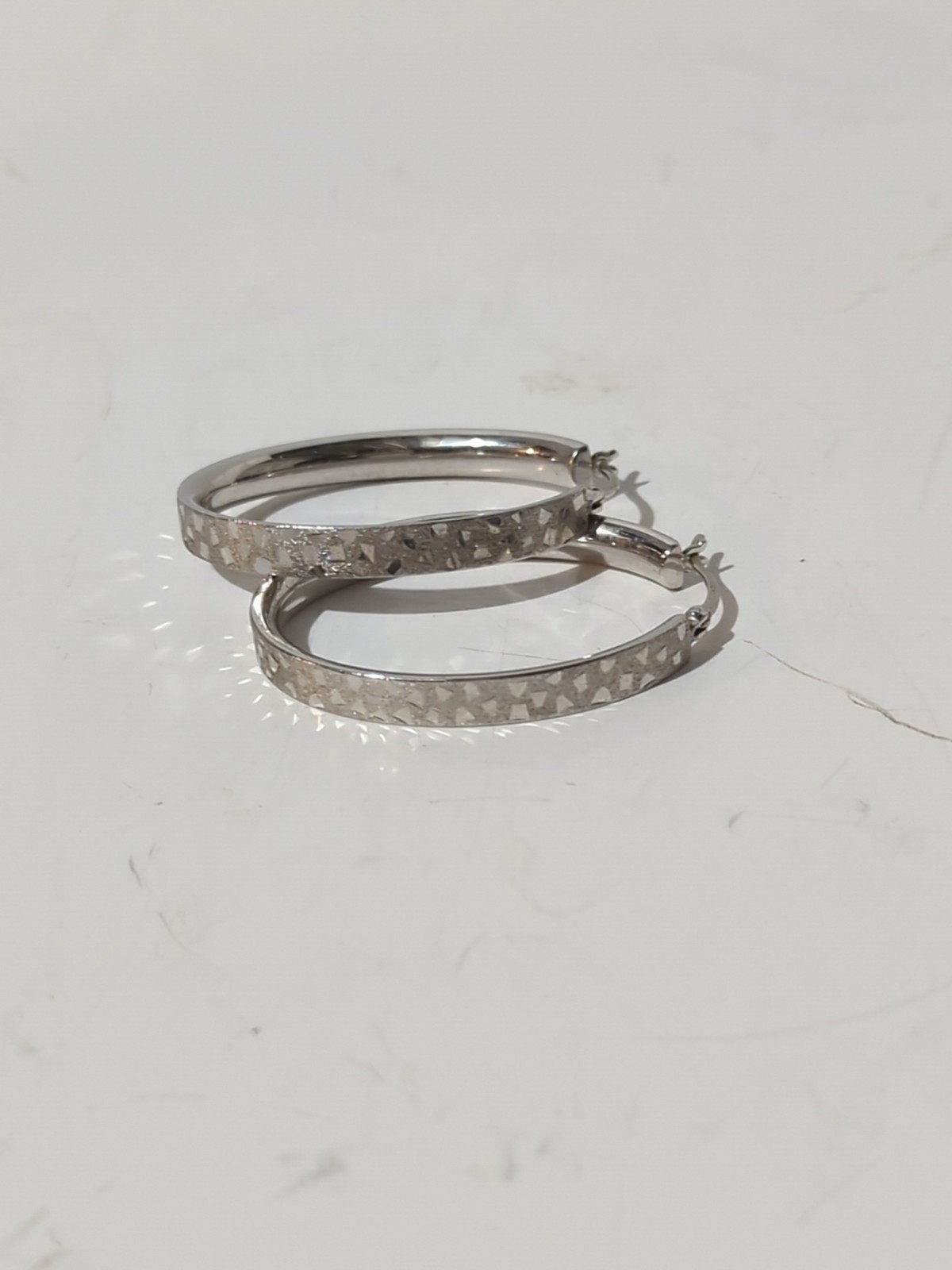 Stella & Dot Style Silver Tone Geometric Chevron Textured Flat Hoop Earrings