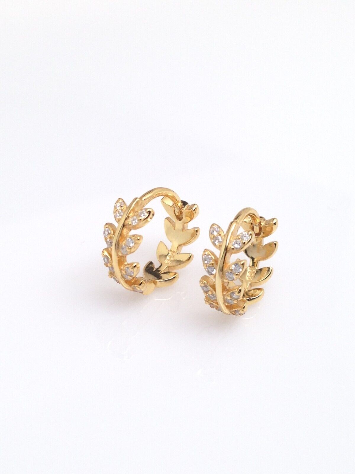 925 Sterling Silver CZ Leaf Vine Huggie Hoop Earrings Gold Women 12mm/9.8mm x4.3