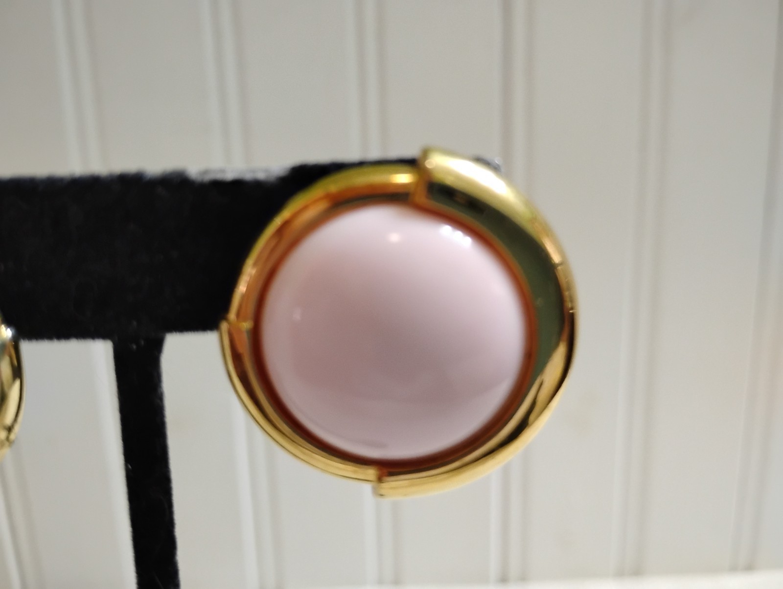 Vintage Monet GT Metal Pink Plastic Cabochon Inset Disk Post Pierced Earrings