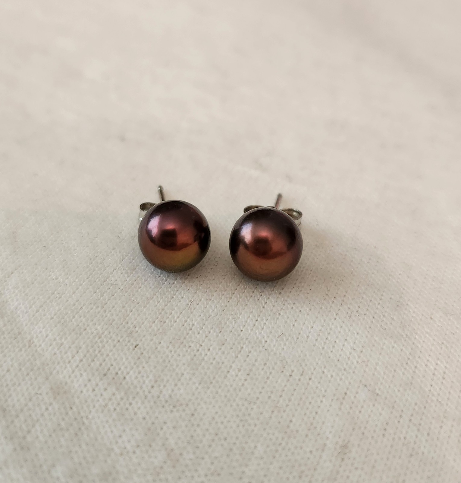 Honora Pearl Earrings Sterling Silver Iridescent Purple Small Stud