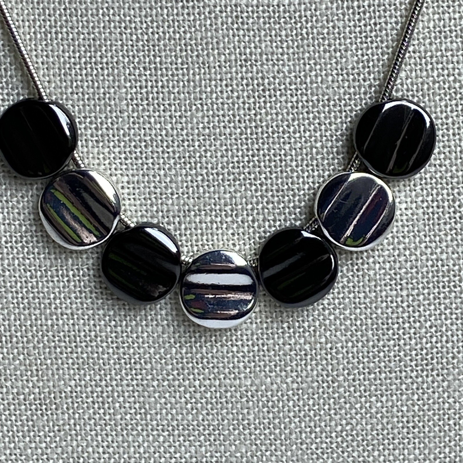 Monet Silver Tone Necklace Gray And Silver Disks EUC Mint Cond 16” – 19” Circles