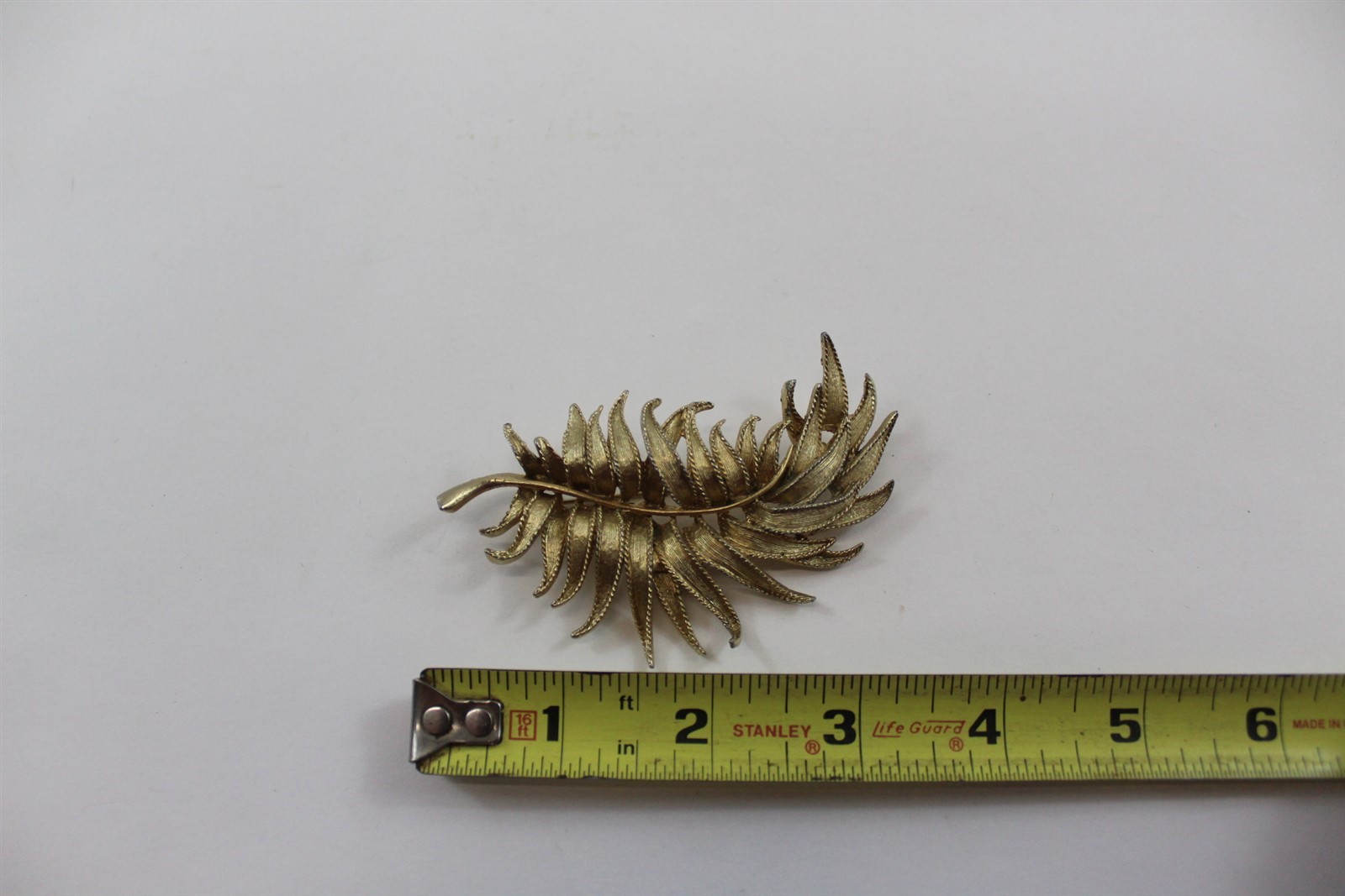 Brooch Fern Leaf Gold-Tone Alloy Signed B.S.K. 3 1/4″ Long Vintage