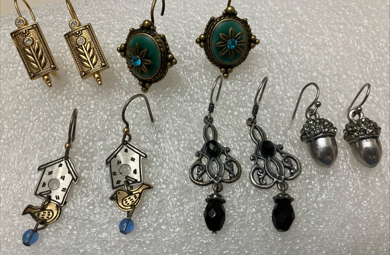 Earring Lot 60 Pr Pierced Mixed Colors Styles Materials