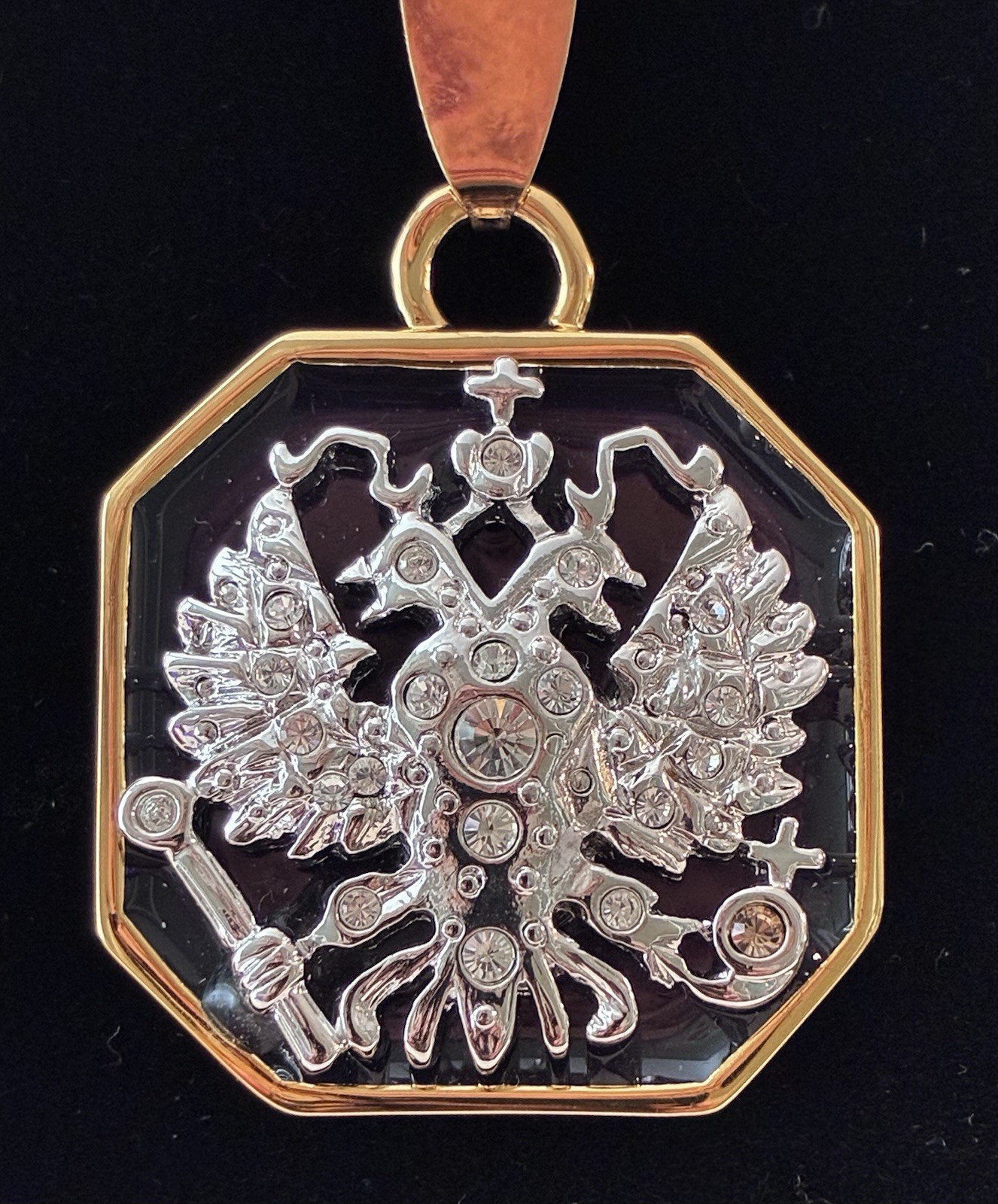 Vintage (1998) Joan Rivers Imperial Russian Eagle pendant necklace