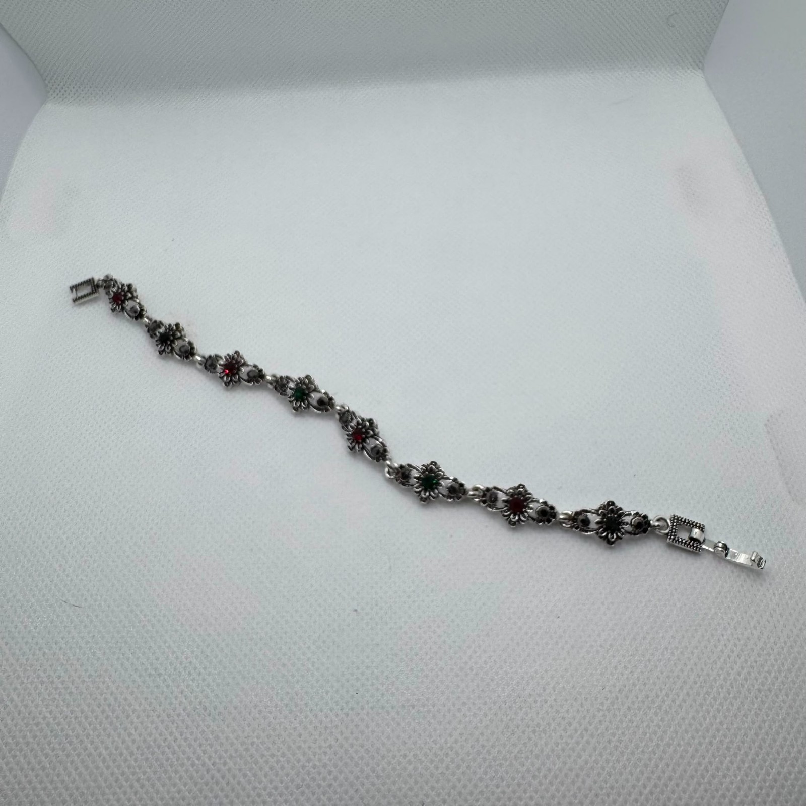Vintage Floral Bracelet Antique Silver Tone Red Green Black Crystal Jewelry 12.1