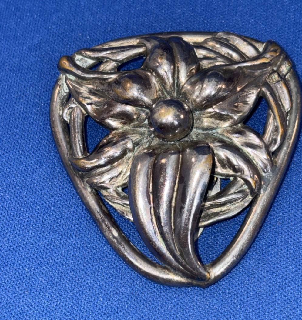 Vintage Silver Tone Blouse Clip, Collar Stay with a Floral Design