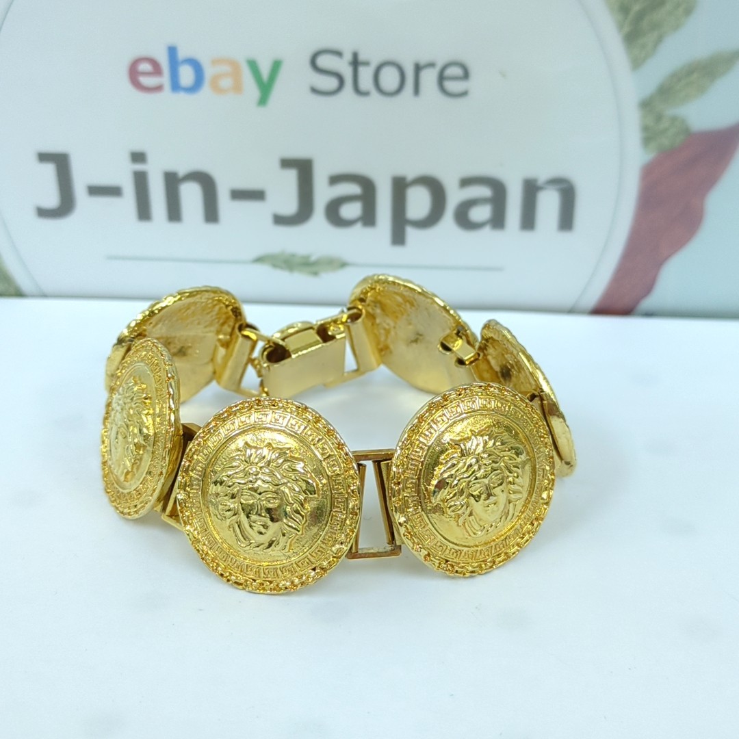Gianni Versace Vintage Medusa Bracelet Made in Italy 2.7cm x 2.7cm Approx.19.5cm