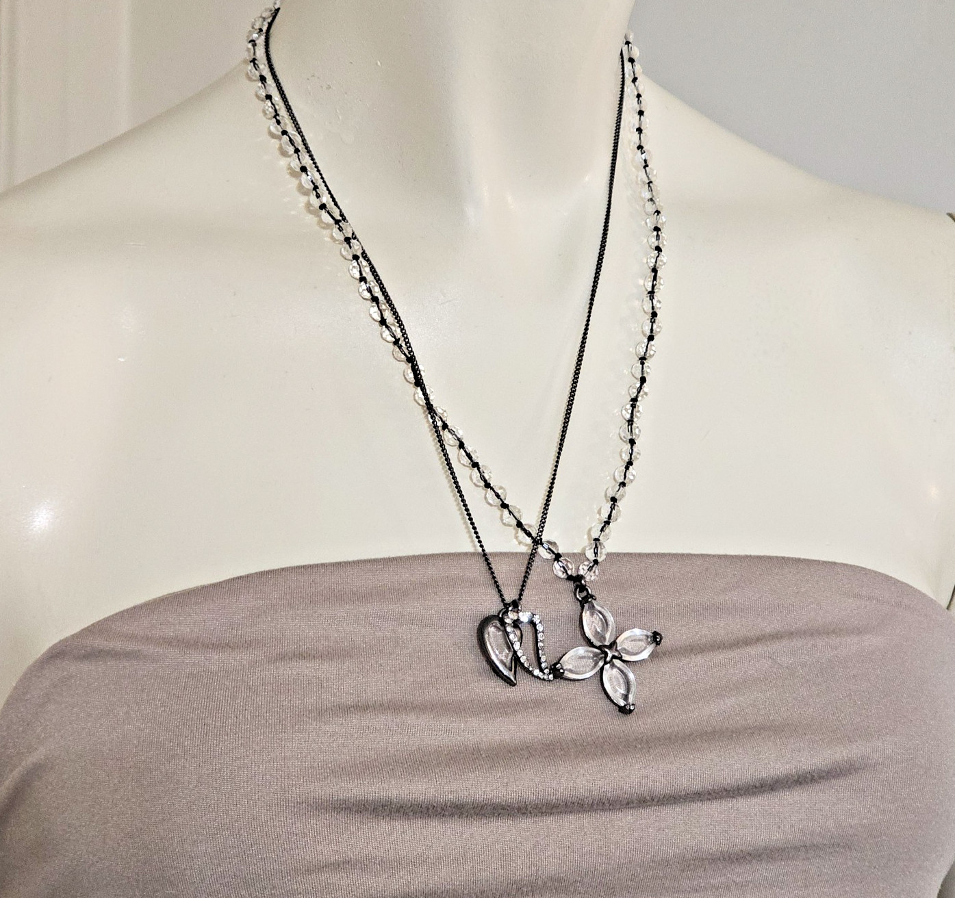 Fossil Women’s Necklace Hearts Flowers 2/1 Strand Convertable/Reversable Crystal