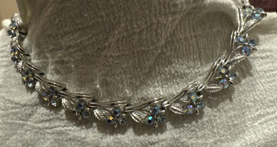 Vintage Lisner Choker Necklace Aurora Borealis Rhinestones 16” 1960s