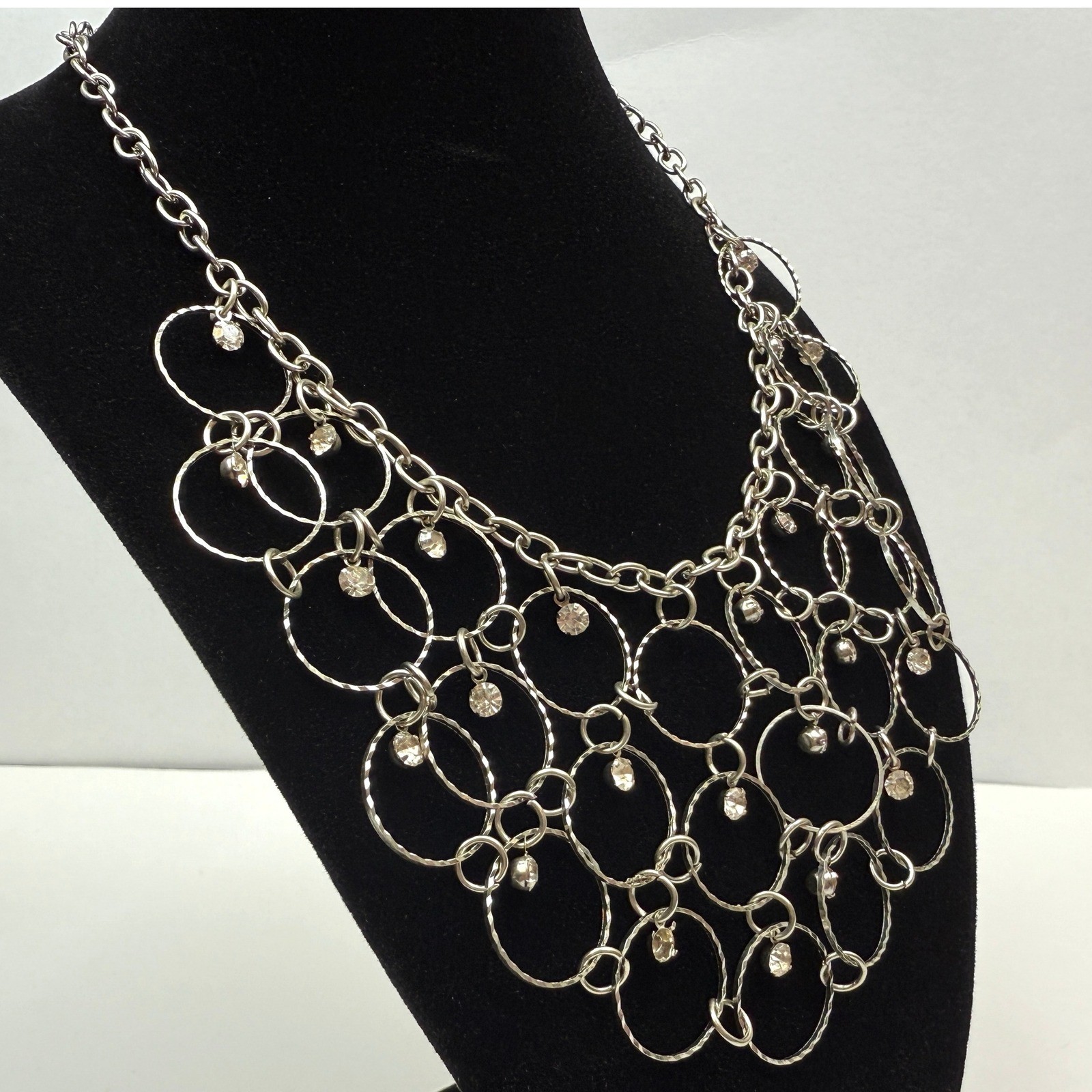 Chain Link Statement Bib Necklace Silver Circle Rhinestone Accent Jewelry 10 in