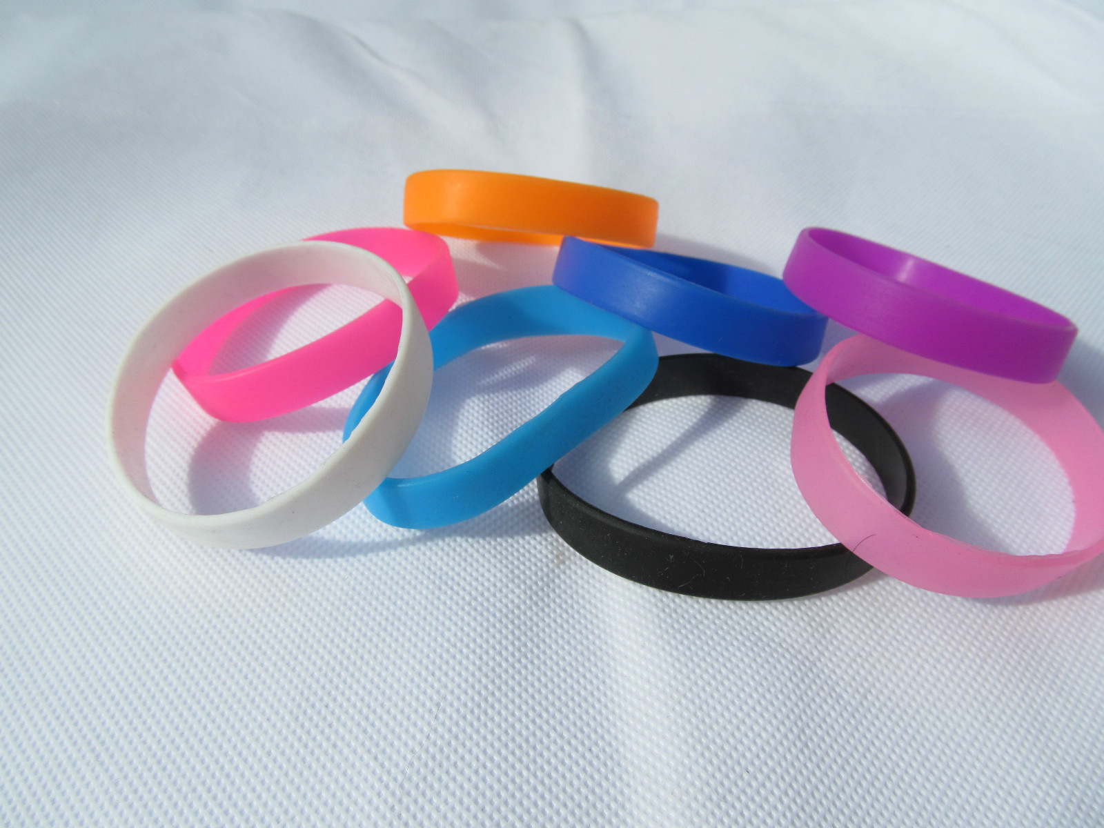 8x Unisex Adults Plain Colours Silicone Fashion Team Bracelets Friendship Bands