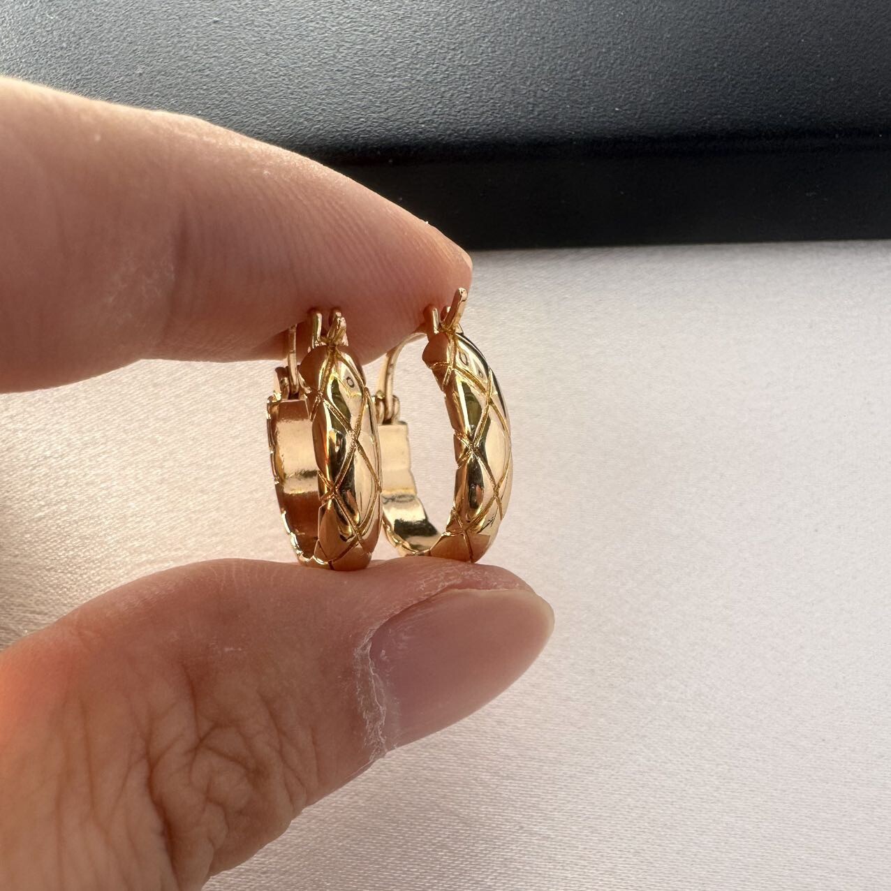 Polished Metal Texture Gold Hoop Earrings for Women