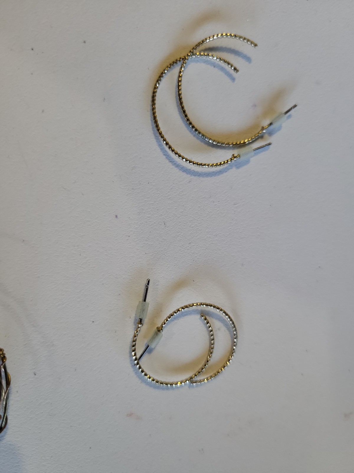 8 Pair Mixed Lot Silver/Gold Tone Hoop & Dangle/Drop Earrings Hook Closure Metal