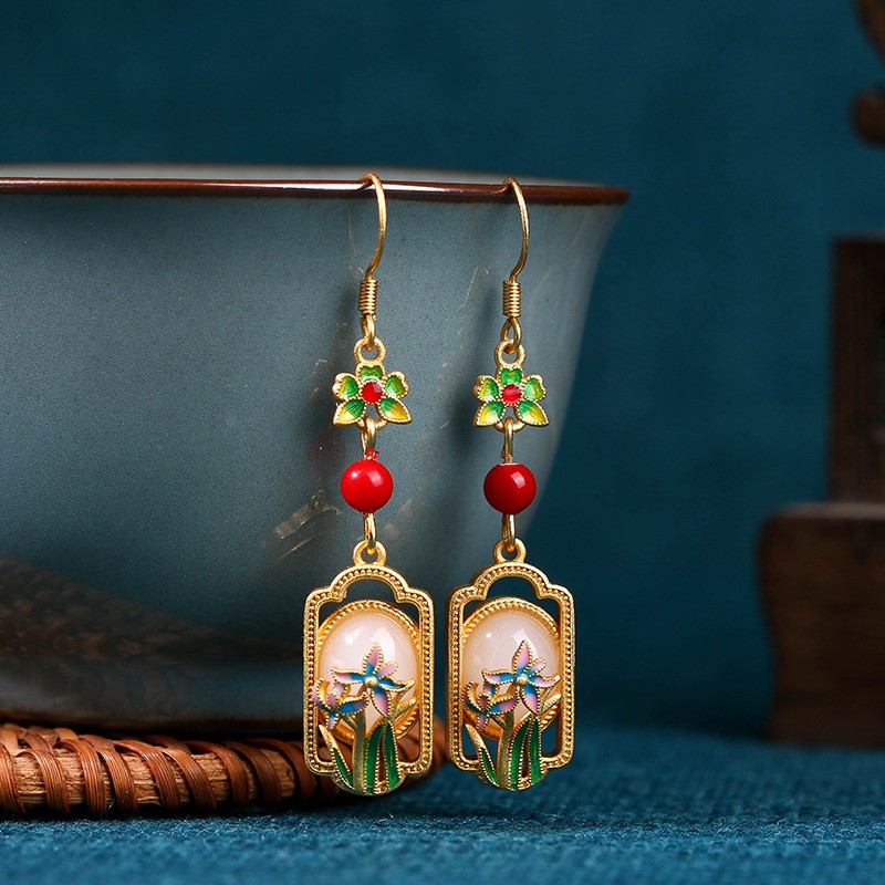 Women’s retro style Chinese jade pendant flower long earrings