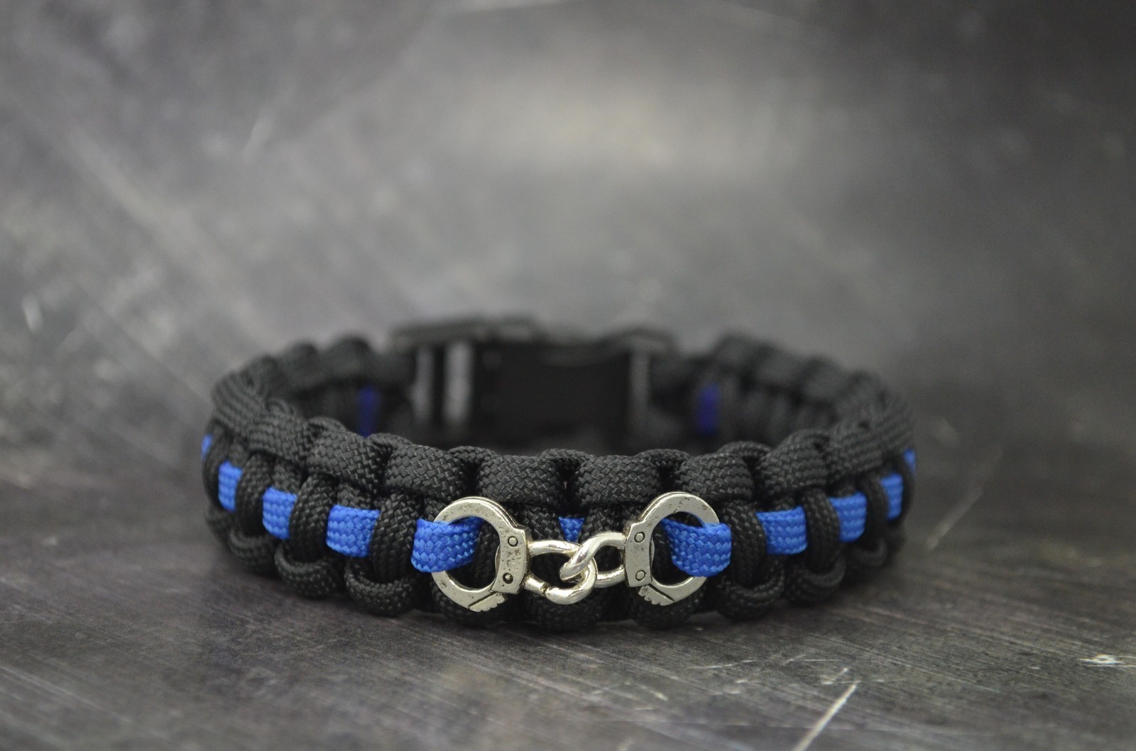 Police thin blue line w/handcuff – 550 paracord survival bracelet – handmade