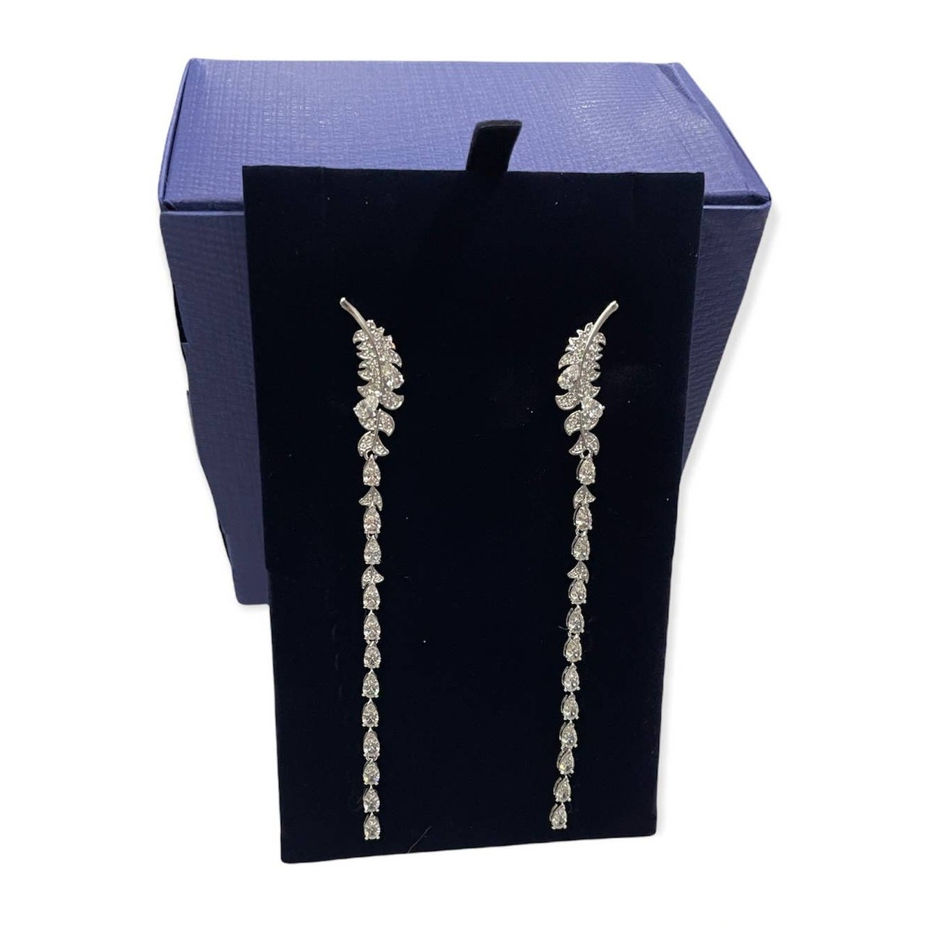 Swarovski Feathers Nice Pierced Earrings White Rhodium Plated Dangle